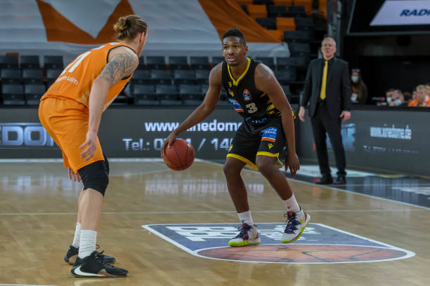 队取胜的关 队取胜的关