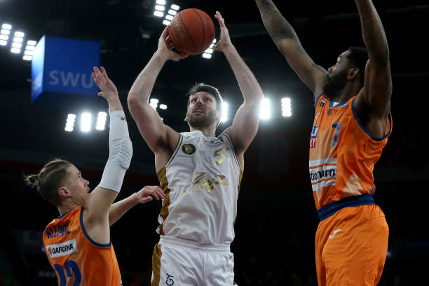 后的战略较 后的战略较