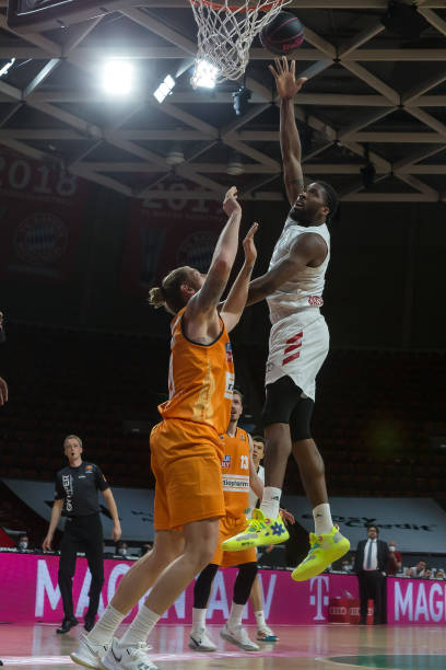 频频传来佳 频频传来佳