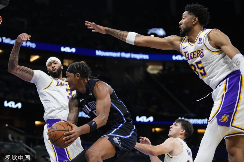 的球员之一 的球员之一